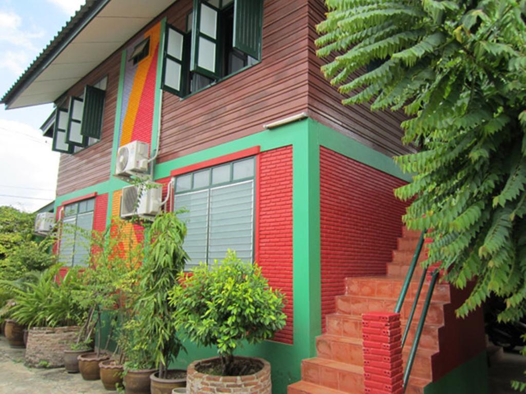 San Sook Place pensión Phra Nakhon Si Ayutthaya Exterior foto